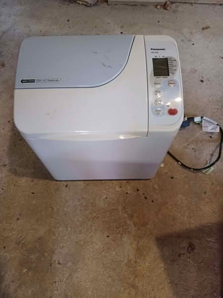 Photo of free Breadmaker - spares or repair (Chiseldon SN4) #1