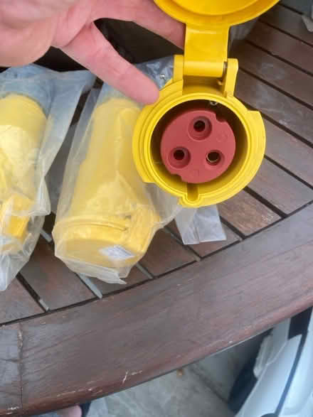 Photo of free 32a sockets all female (Hornchurch RM11) #2