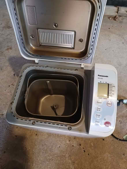 Photo of free Breadmaker - spares or repair (Chiseldon SN4) #3