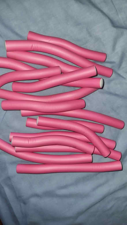 Photo of free Hair curling tubes (St albans AL4) #3
