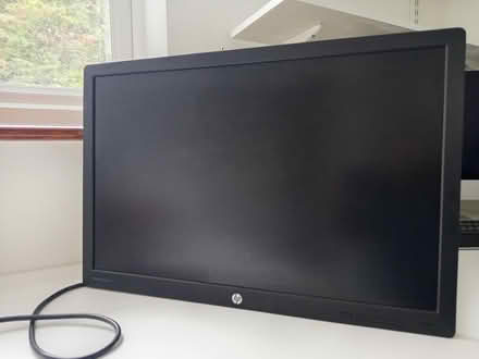 Photo of free HP Elite Display E242 (Hemel Hempstead HP1) #1