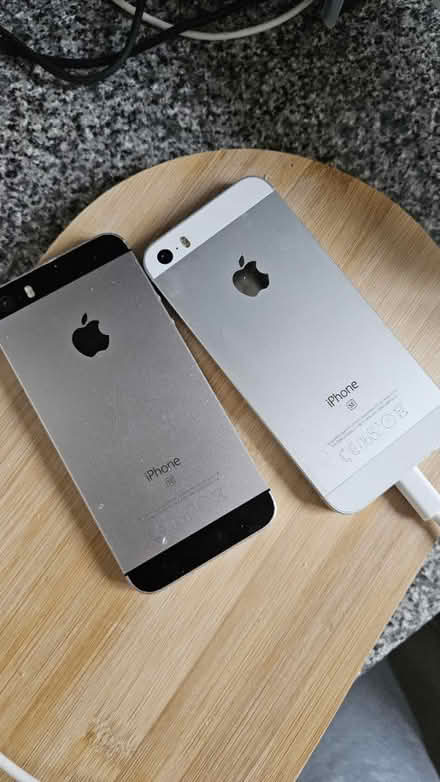 Photo of free Working iPhone SEs (Barden Park, Tonbridge) #2