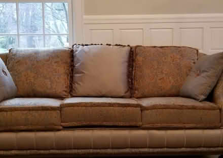 Photo of free Couch & Matching chair (New Rochelle) #1