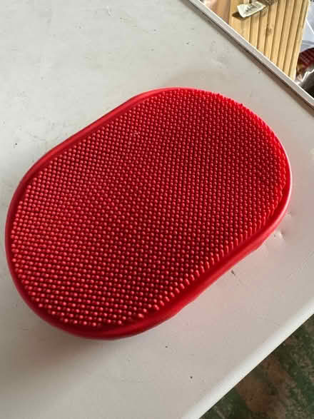 Photo of free Rubber Dog grooming mit (OX16 Cherwell heights) #2