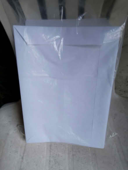 Photo of free A5 envelopes, white - approx. 50 (Bucknell SY7) #1