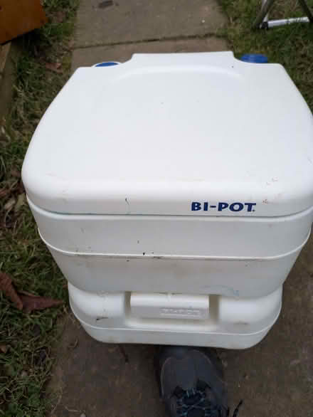 Photo of free Portable potti (Bronllys LD3) #1