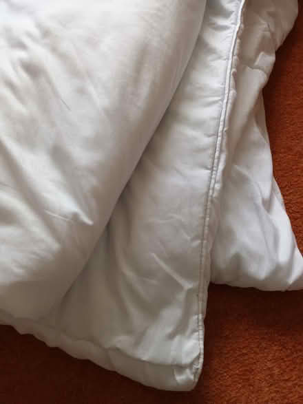 Photo of free King size duvet (Leicester/Wigston LE2) #1