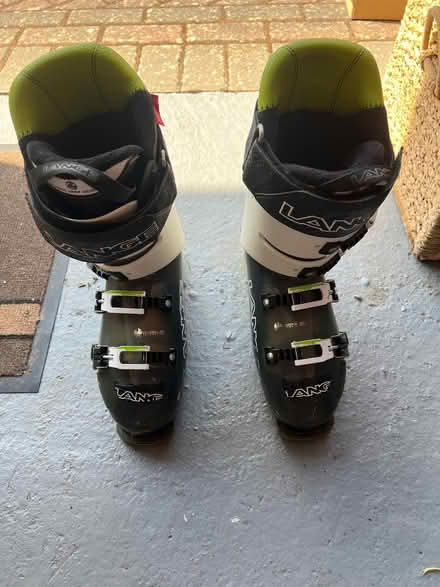 Photo of free Ski boots (Clanfield PO8) #2