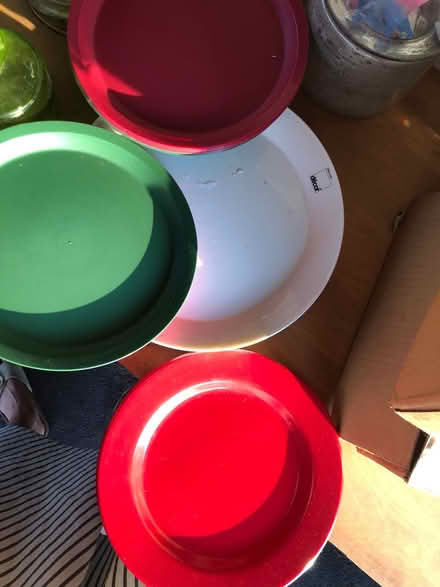 Photo of free Plastic plates- like new (Glendale Heights) #2
