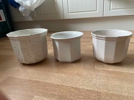 Photo of free Ceramic flower pots (Welling DA16) #2