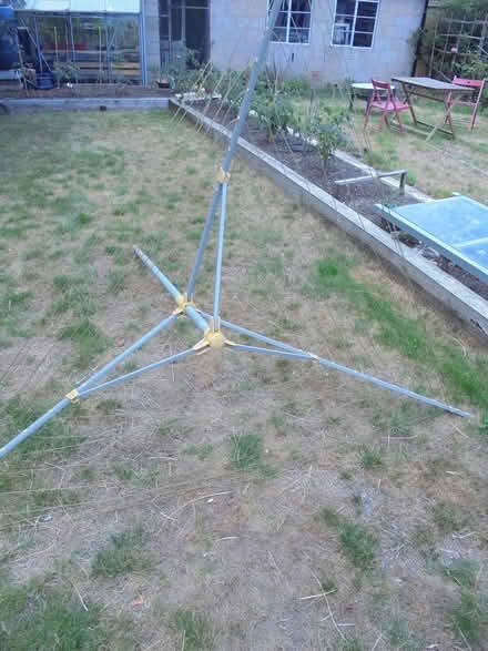 Photo of free Rotary clothes line. 2m height (Kidlington OX5) #1