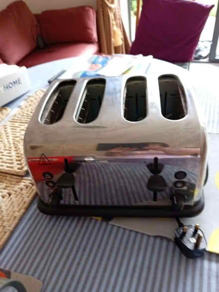 Photo of free Toaster (Ruislip HA4) #1