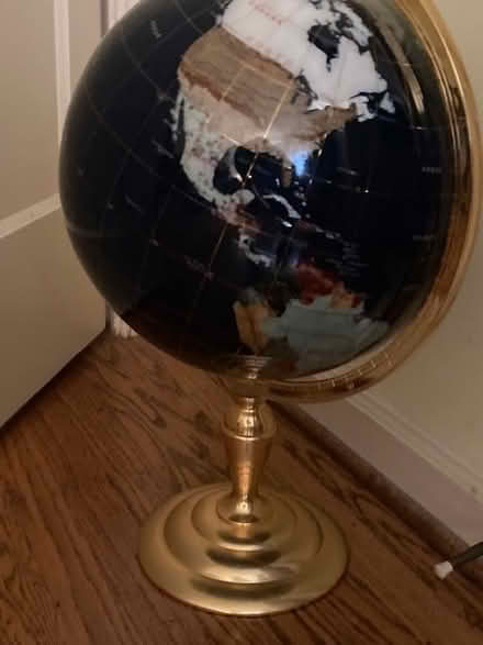 Photo of free Large "Gemstone" World Globe (Ravenna/Maple Leaf) #3
