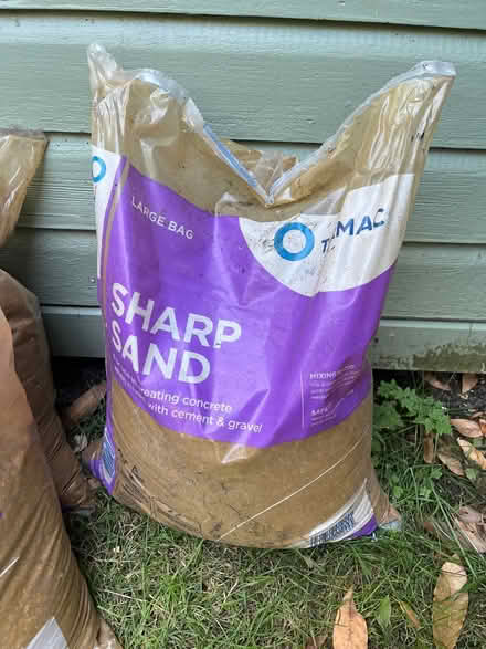 Photo of free 4 bags sharp sand (New Marston OX3) #2