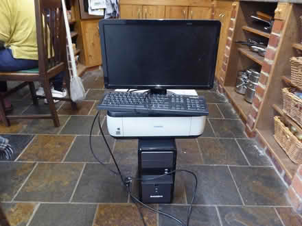 Photo of free Computer system - re posted (Nailsworth) #1