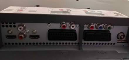 Photo of free 32 inch tv (not Smart) (Tolworth KT5) #4