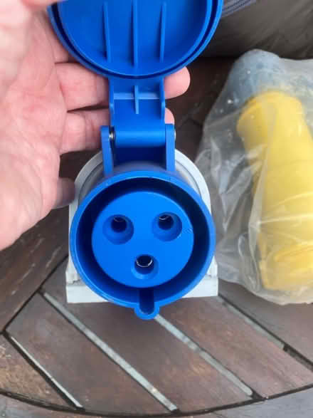 Photo of free 32a sockets all female (Hornchurch RM11) #3