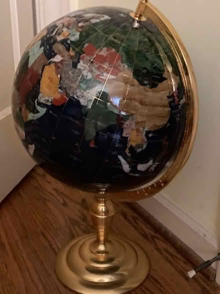 Photo of free Large "Gemstone" World Globe (Ravenna/Maple Leaf) #2