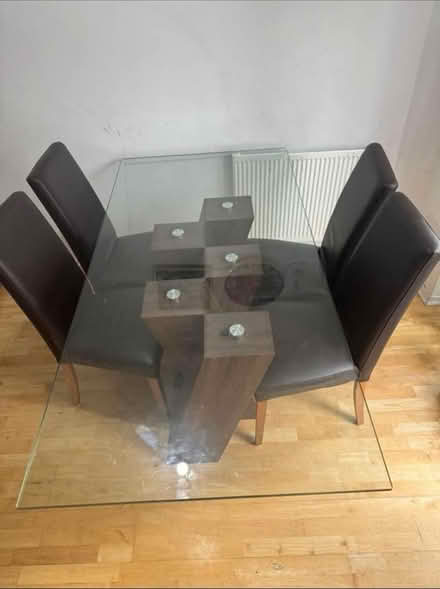 Photo of free Dining table (Cippenham SL1) #1