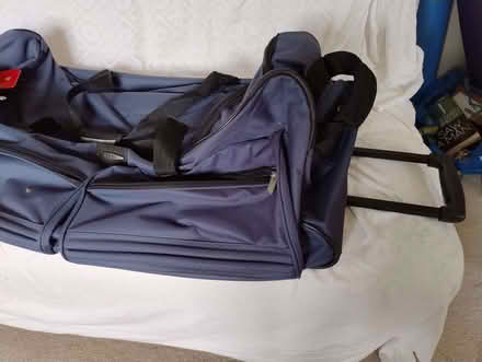 Photo of free Jeep duffel bag, wheels (Faringdon SN7) #2