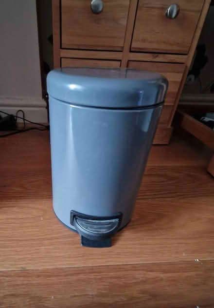 Photo of free Mini bathroom pedal bin (Shinfield RG2) #1