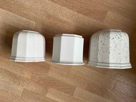 Photo of free Ceramic flower pots (Welling DA16) #4