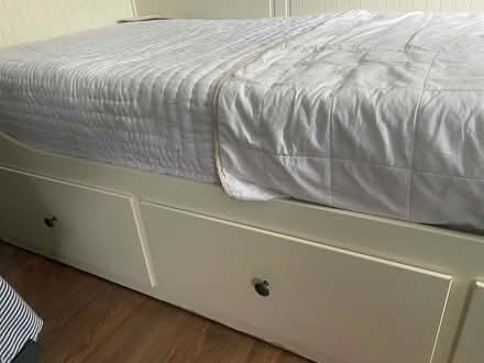 Photo of free IKEA Hemnes daybed (Derby - DE21) #3