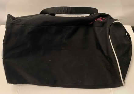 Photo of free Cloth Bag Lorna Jane (Newport Beach (Eastbluff)) #3