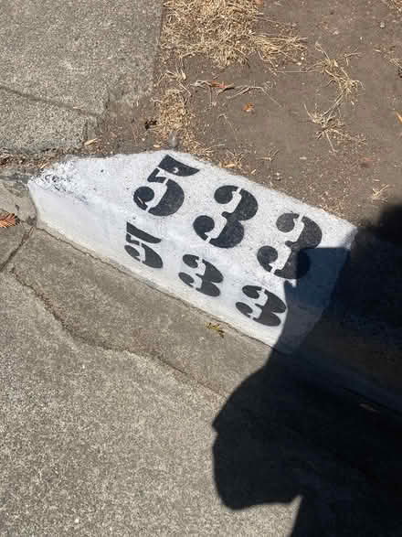 Photo of free Curb alert sm bamboo tabl glass top (Carmel valley Redwood City) #3