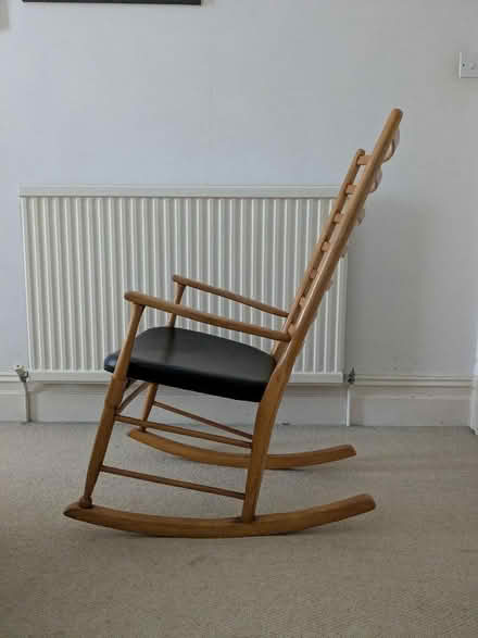 Photo of free Vintage rocking chair (Lower Weston) #1