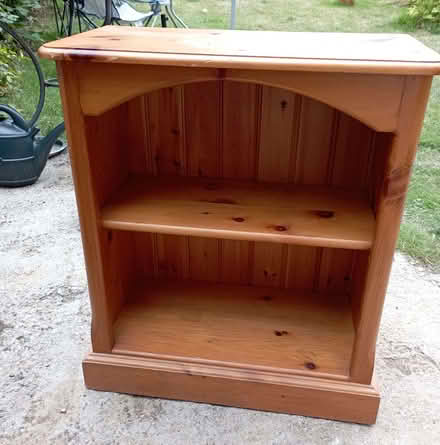 Photo of free Small bookcase (Top Amersham HP6) #1
