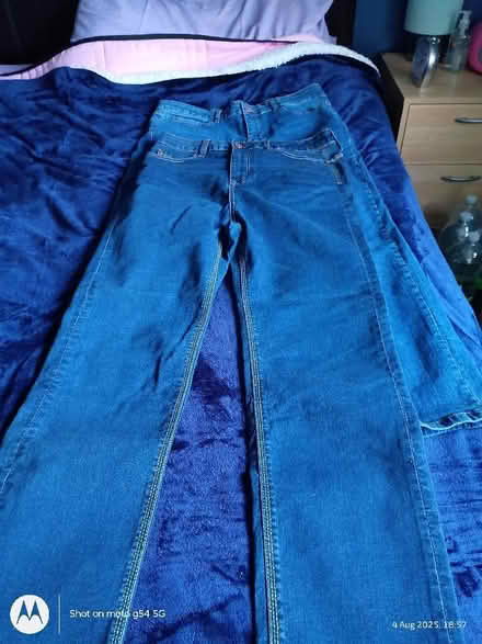 Photo of free ladies jeans (Drylaw EH4) #1