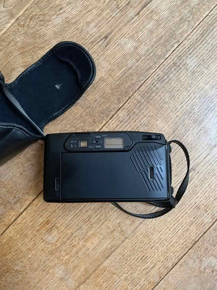 Photo of free Pentax zoom 90 camera (Stroud GL10) #3