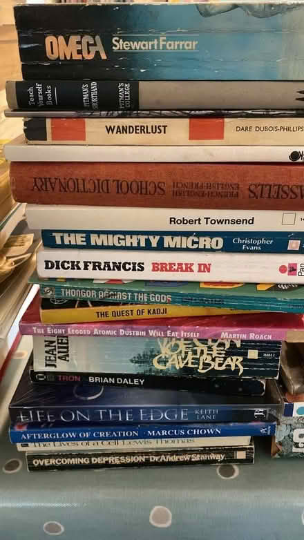 Photo of free Lots of books - 6 photos/pics (Barrow upon Soar LE12) #3
