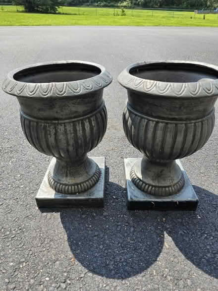 Photo of free Pair of small outdoor planters (Raritan Township/Ringoes) #2