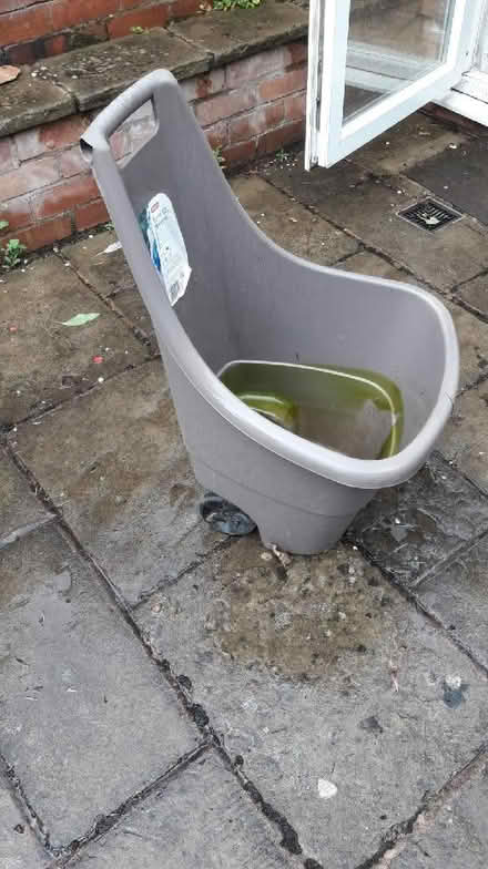 Photo of free Upright wheelbarrow (Royal Leamington Spa CV32) #2