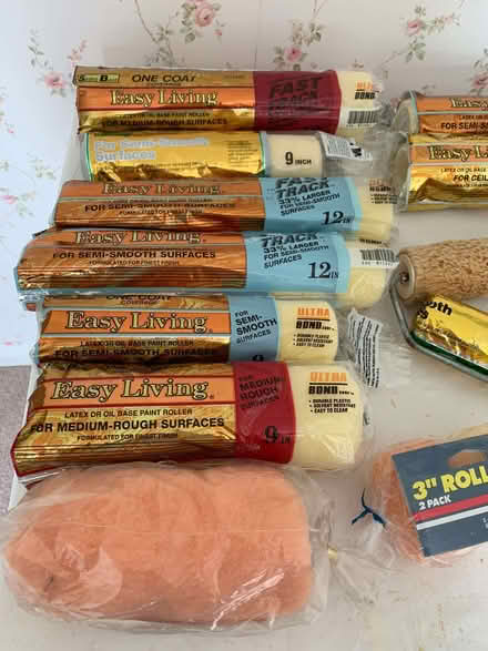 Photo of free decorating items (Chalfont St Giles HP8) #1