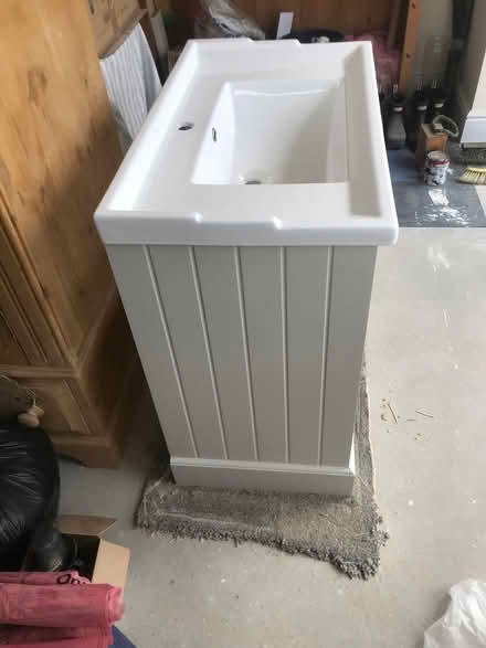 Photo of free Bathroom Mountain vanity unit (Leigh on sea) #1