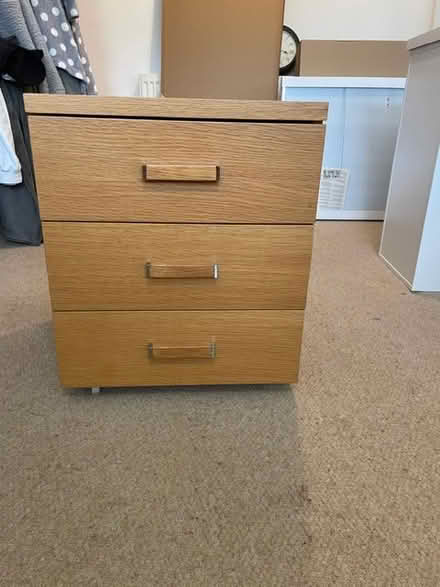Photo of free Desk or vanity table with draws (Sutton Coldfield B75) #4