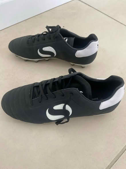 Photo of free Size 6 football boots (Billericay - Mountnessing road) #3