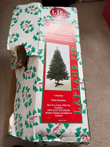 Photo of free Christmas tree (ST14) #1