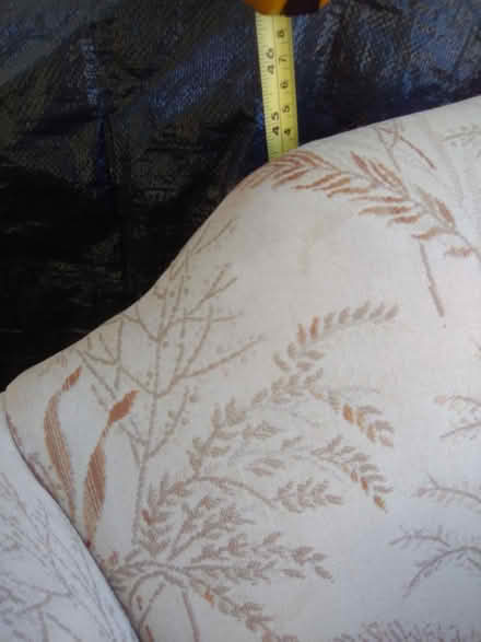 Photo of free cushion armchair (94025) #4