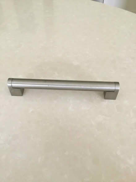 Photo of free kitchen handles (Loughton IG10) #1