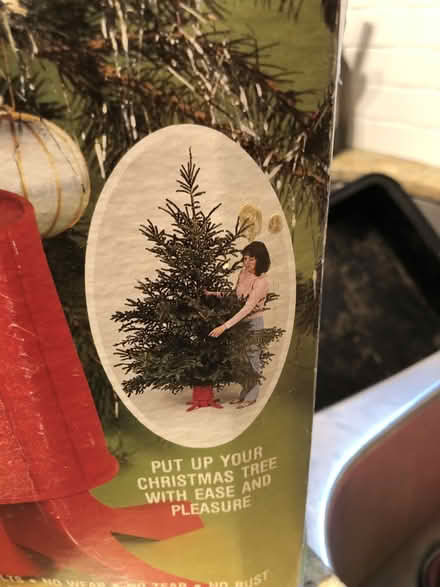 Photo of free Christmas tree stand (Mimico) #2