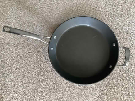 Photo of free 30cm Non stick frying pan (Greenhill DY10) #1
