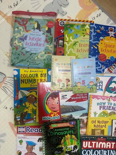 Photo of free Books (Harrow HA2) #3