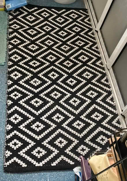 Photo of free Table cloth & Rug (Church Langley CM17) #2