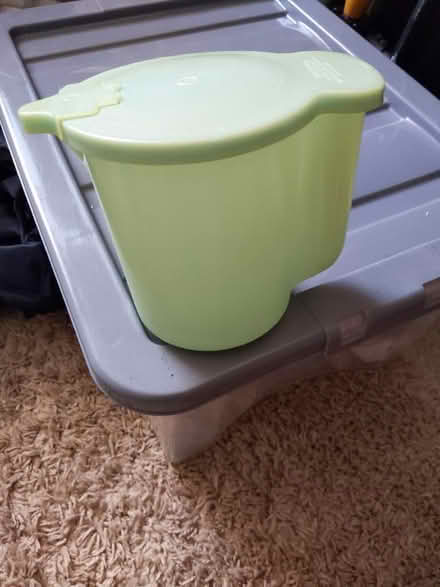 Photo of free Vintage tupperware jug with lid intact (Freehold LA1) #3
