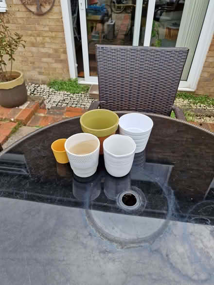 Photo of free 5 small plant pots (Hampden Park BN22) #1