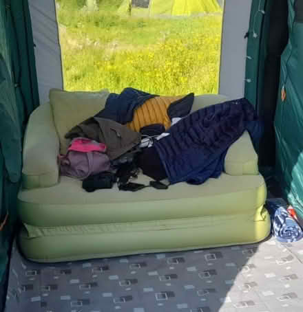 Photo of free Inflatable sofa/bed (Surbiton KT5) #1